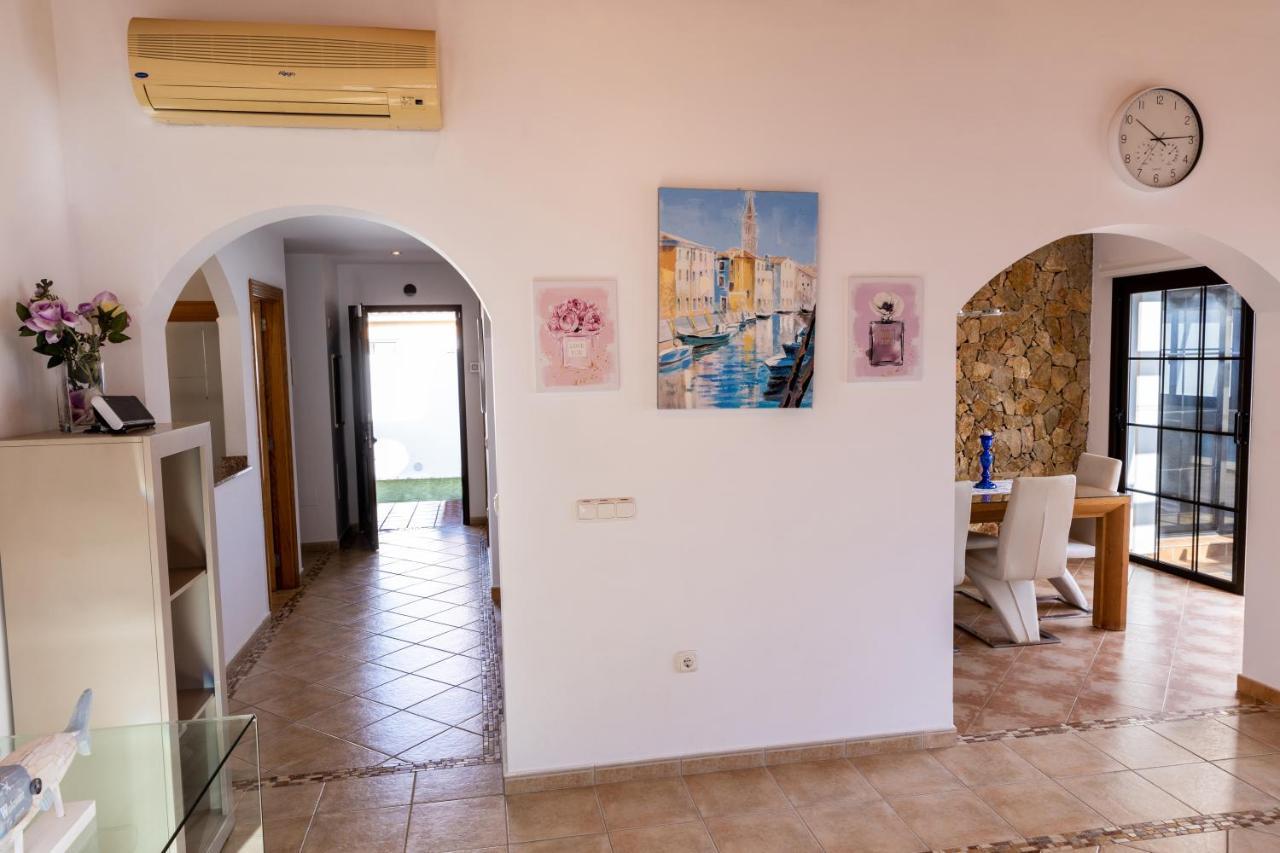 Villa With Private Pool, Near Beach And Golf Caleta De Fuste- Villa Charlotte Costa De Antigua Dış mekan fotoğraf